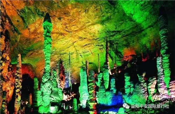 　張家界大峽谷、玻璃橋、黃龍洞品質(zhì)純玩兩日游c2