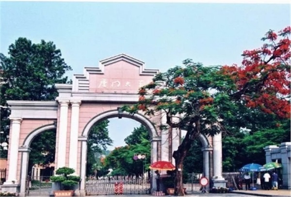 閑廈時(shí)光【世遺鼓浪嶼 永定土樓 集美 曾厝垵】動(dòng)車(chē)5日游