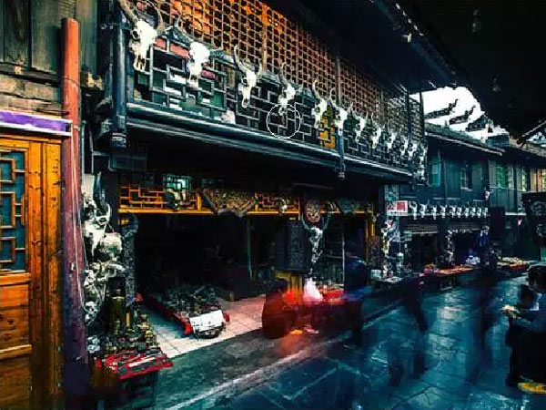 湘西芙蓉鎮(zhèn)、紅石林（坐龍峽、酉水畫廊）高品質(zhì)汽車2日游