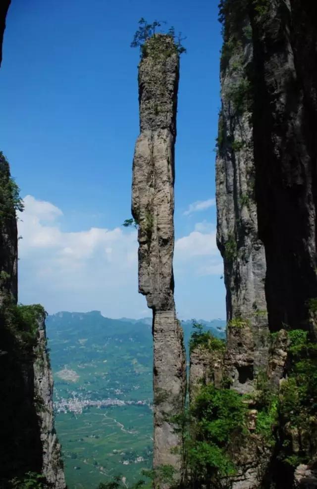 恩施大峽谷、土司城、石門河、女兒城、土家歌舞表演、汽車三日游