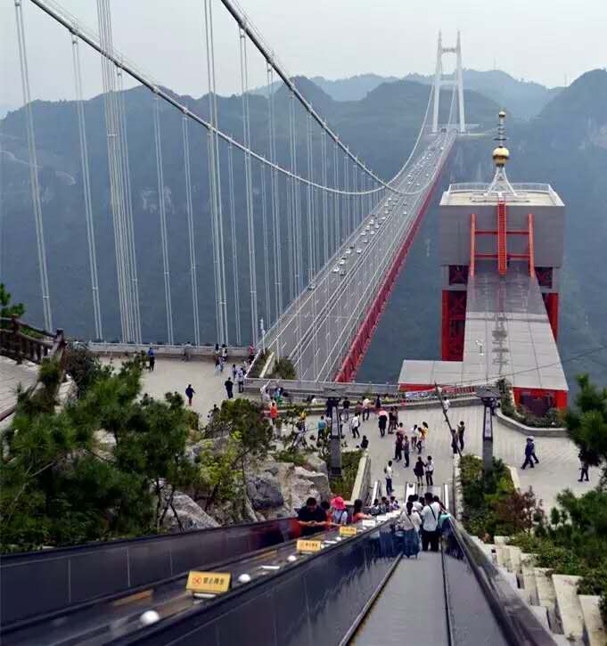 鳳凰古城、晚會、下游沱江泛舟兩日游