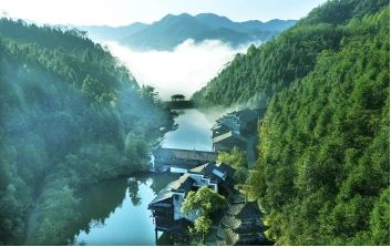 梅山文化園、青云洞、云臺山2日